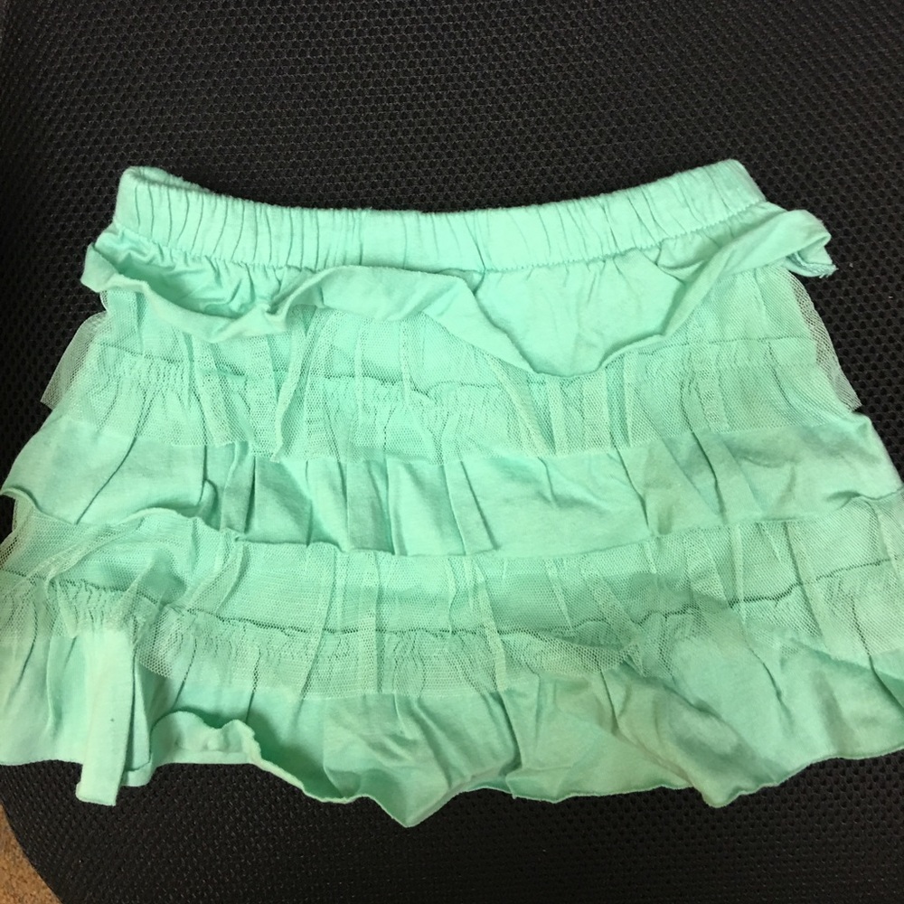 Circo Size 18M frill skirt